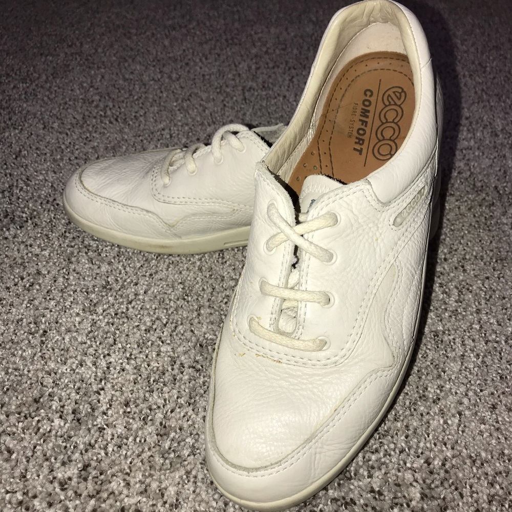 ECCO Mobile Leather Sneakers Walking Shoes - EU39